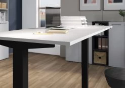 Zit-sta Bureau Osmond 160cm Elektrisch Verstelbaar - Lichtgrijs/zwart -Collectie Slaapkamermeubels 4242 581 det kante a 42e4