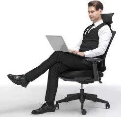 Songmics Ergonomische Bureaustoel Met Voetsteun - Zwart, 150 Kg Belastbaar, In Hoogte Verstelbaar En Schommelfunctie -Collectie Slaapkamermeubels OBN61BKV1 1 23d5